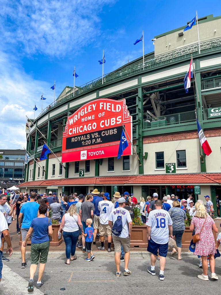 Wrigleyville Nation Ep 263 –  Michael Ernst, Cubs Set All the Wrong Records, Prospect Check In, Plaques Awarded, & More